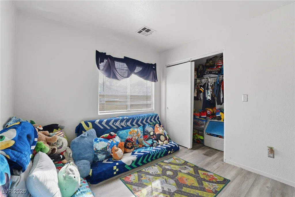 5220 Paradise Valley, Las Vegas, NV 89156