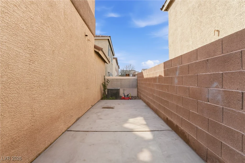 5220 Paradise Valley, Las Vegas, NV 89156