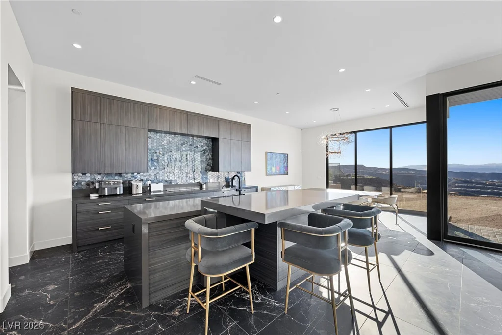 577 Overlook Rim, Henderson, NV 89012