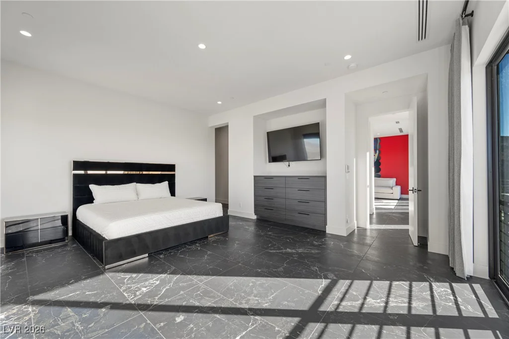 577 Overlook Rim, Henderson, NV 89012