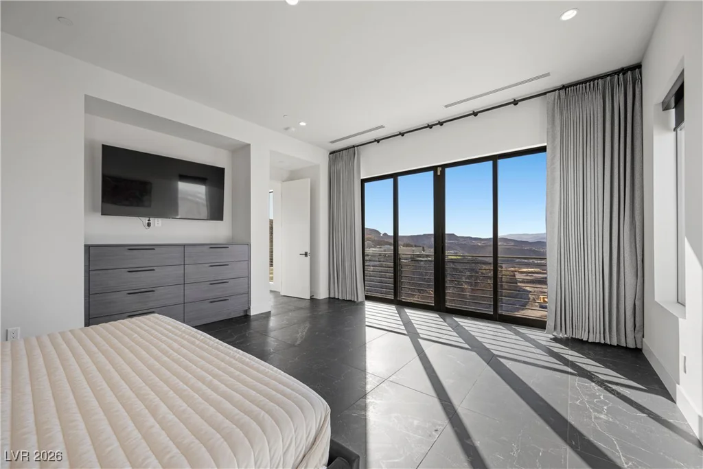 577 Overlook Rim, Henderson, NV 89012