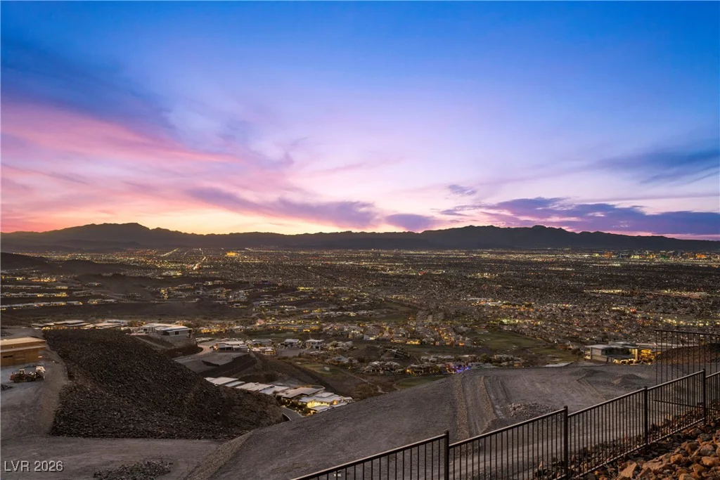 577 Overlook Rim, Henderson, NV 89012