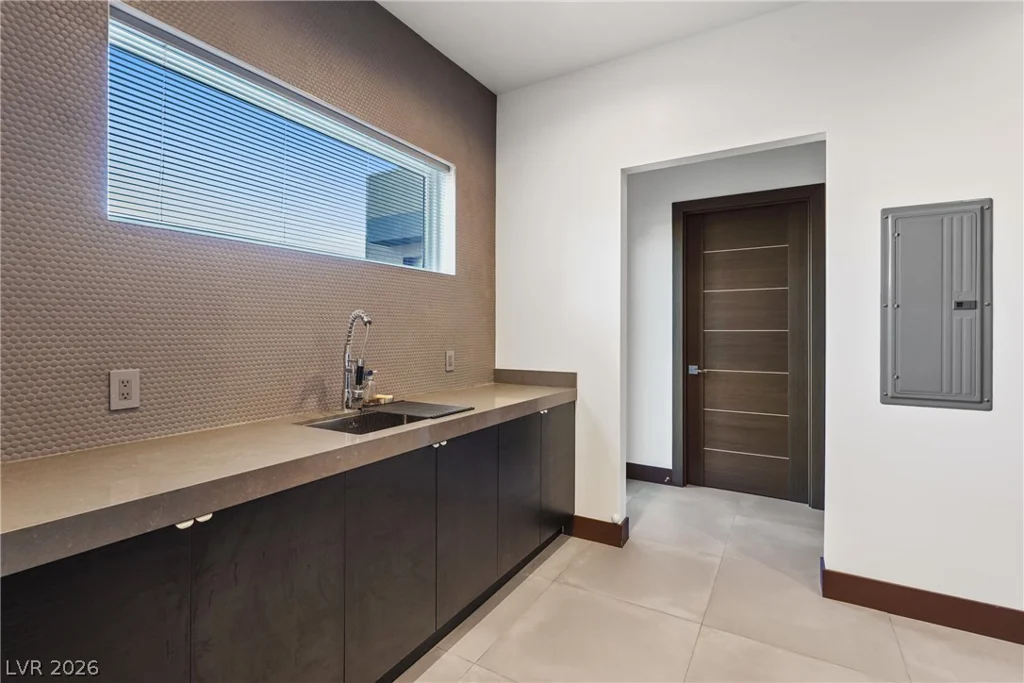3740 Caesars, Las Vegas, NV 89120