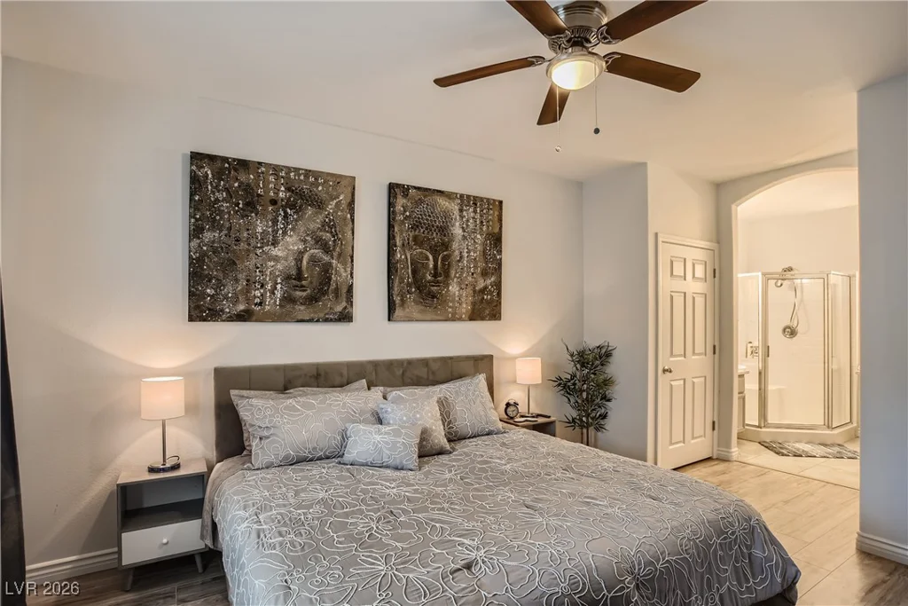 7701 Robindale, Las Vegas, NV 89113