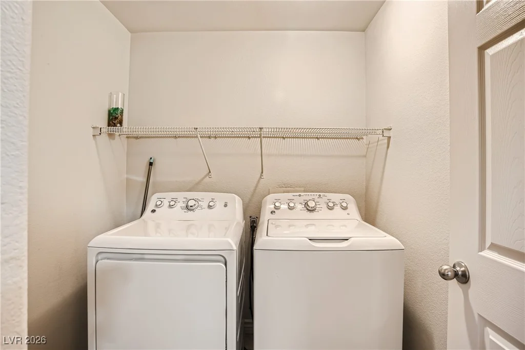 7701 Robindale, Las Vegas, NV 89113