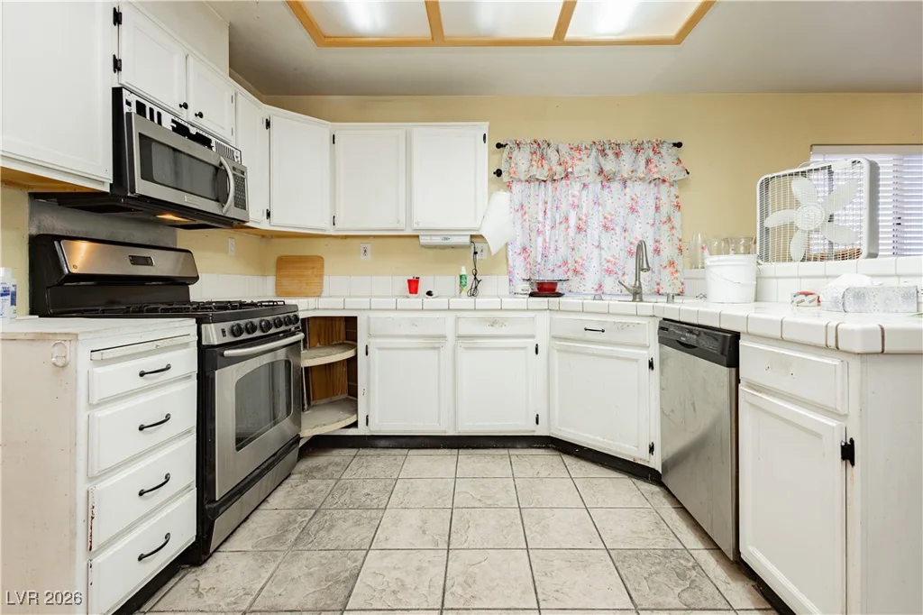 1808 La Villa, North Las Vegas, NV 89031