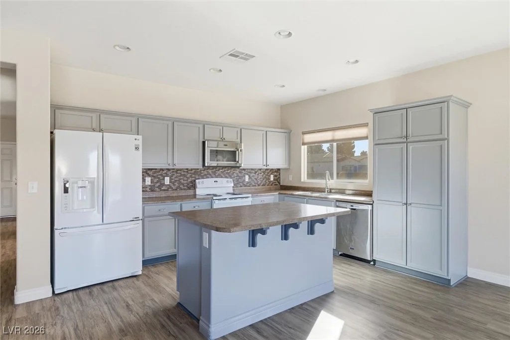 4480 La Grancia, Pahrump, NV 89061