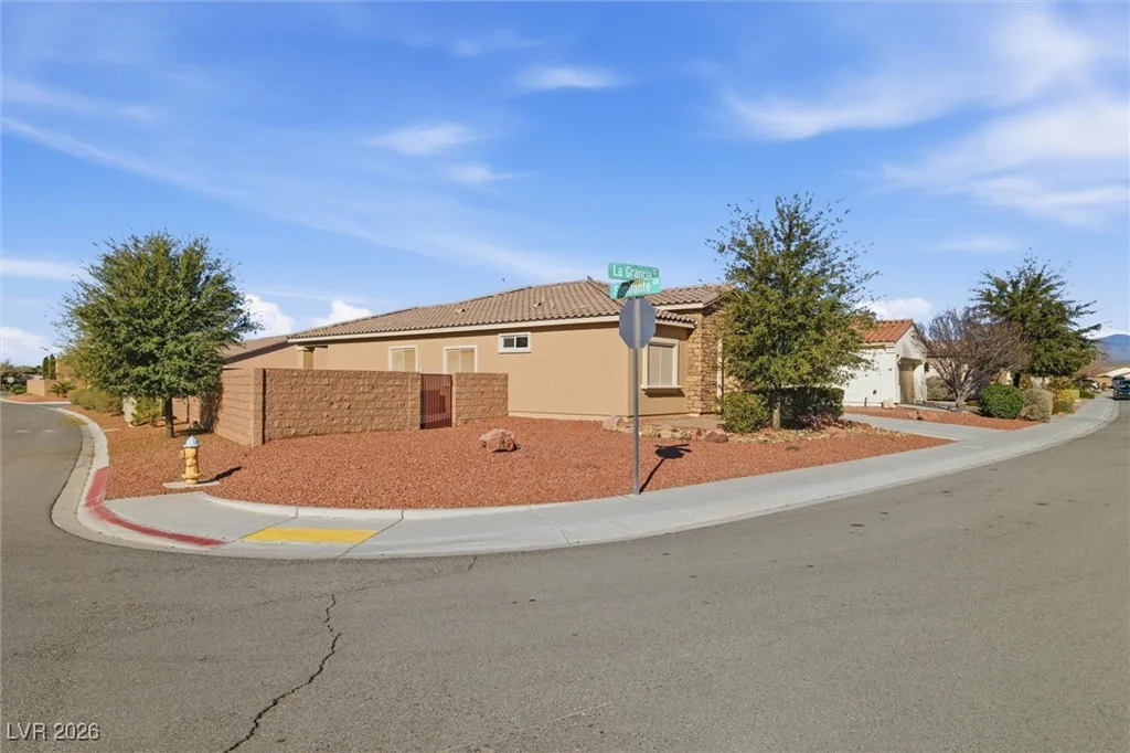 4480 La Grancia, Pahrump, NV 89061