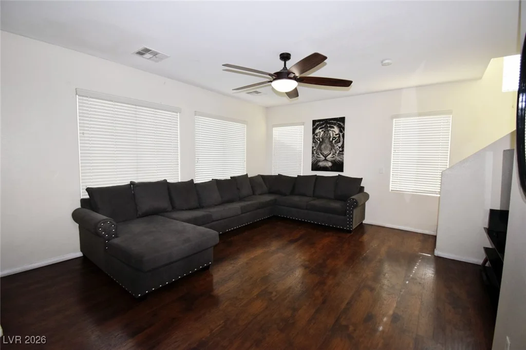 6158 Belmont Shores, Las Vegas, NV 89115