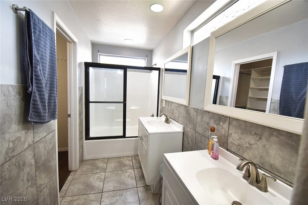 6158 Belmont Shores, Las Vegas, NV 89115