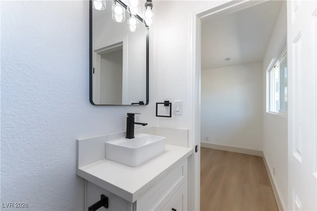 2816 Berg, North Las Vegas, NV 89030