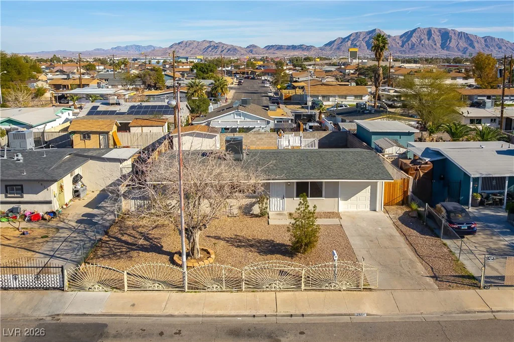 2816 Berg, North Las Vegas, NV 89030