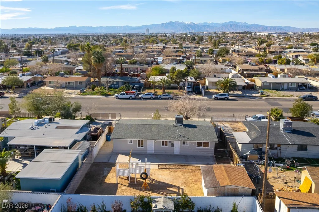 2816 Berg, North Las Vegas, NV 89030
