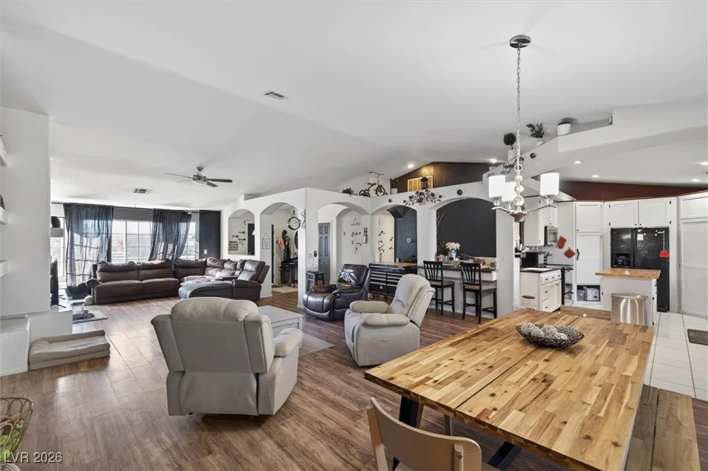 821 Happy, Pahrump, NV 89048