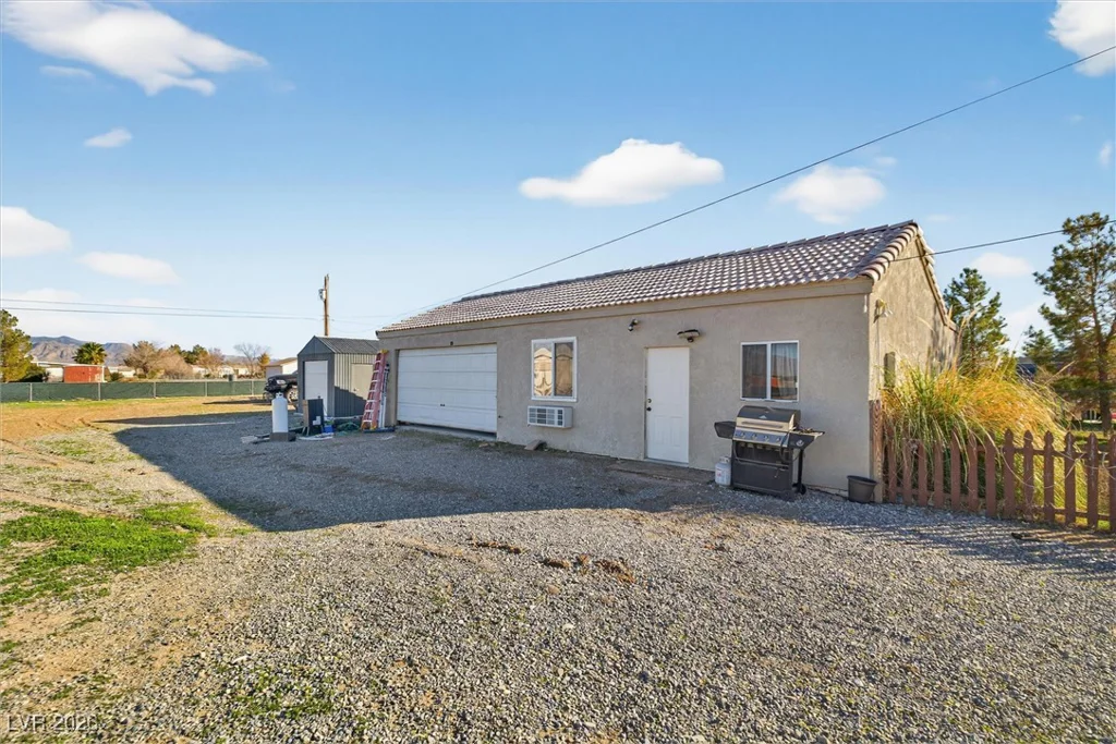 821 Happy, Pahrump, NV 89048
