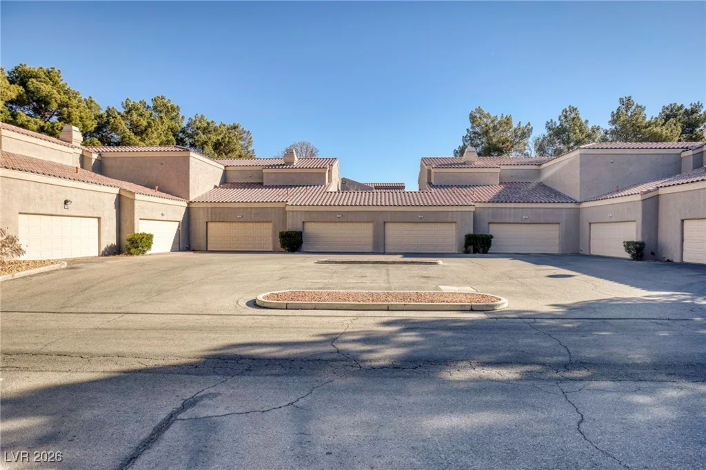 5250 Rainbow, Las Vegas, NV 89118
