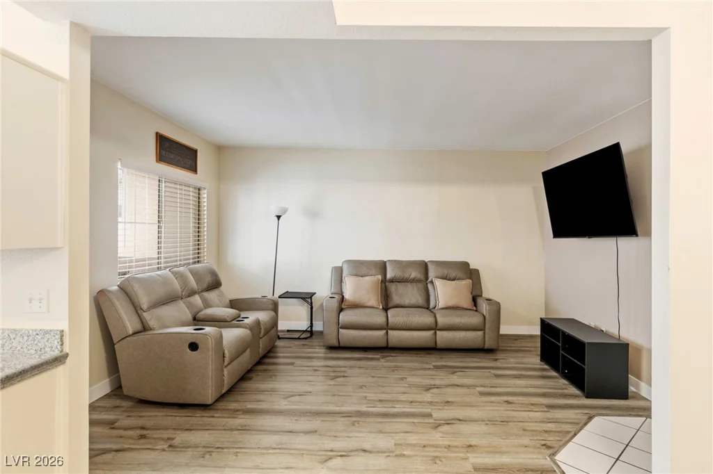 5250 Rainbow, Las Vegas, NV 89118