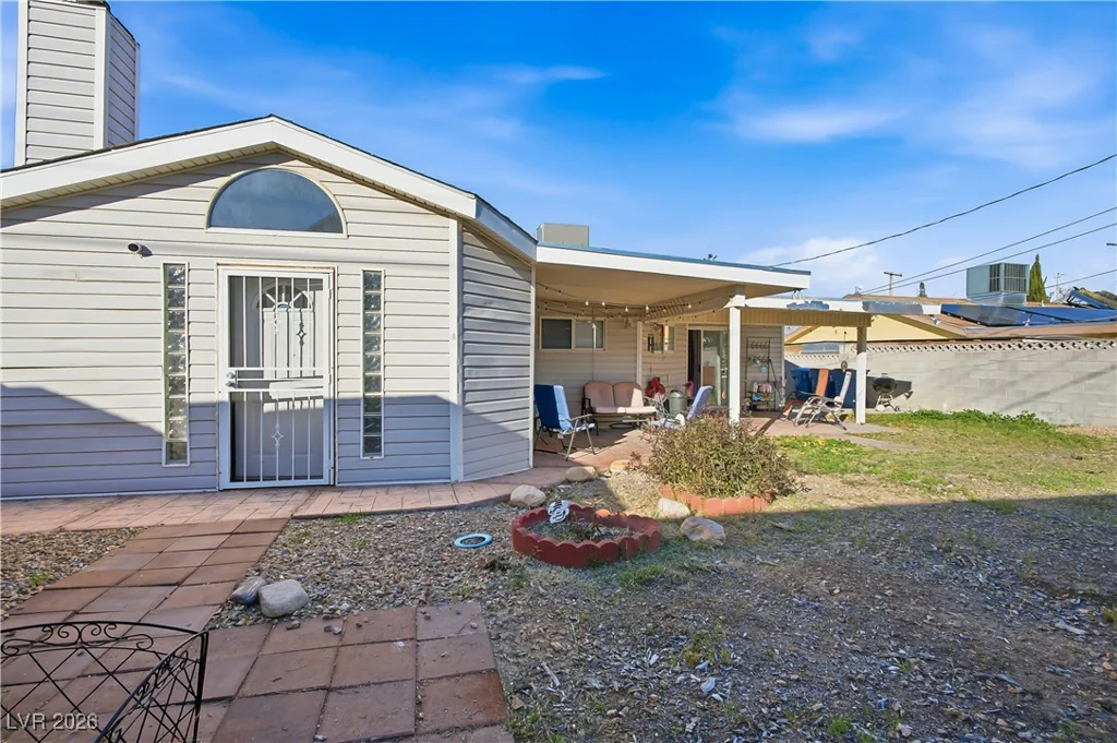 5213 Sugarfoot, Las Vegas, NV 89107