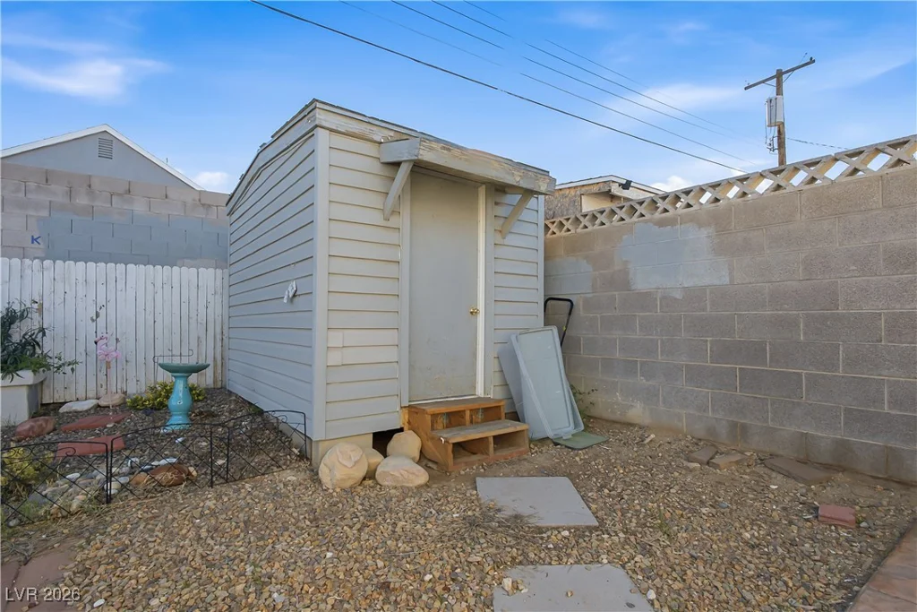 5213 Sugarfoot, Las Vegas, NV 89107
