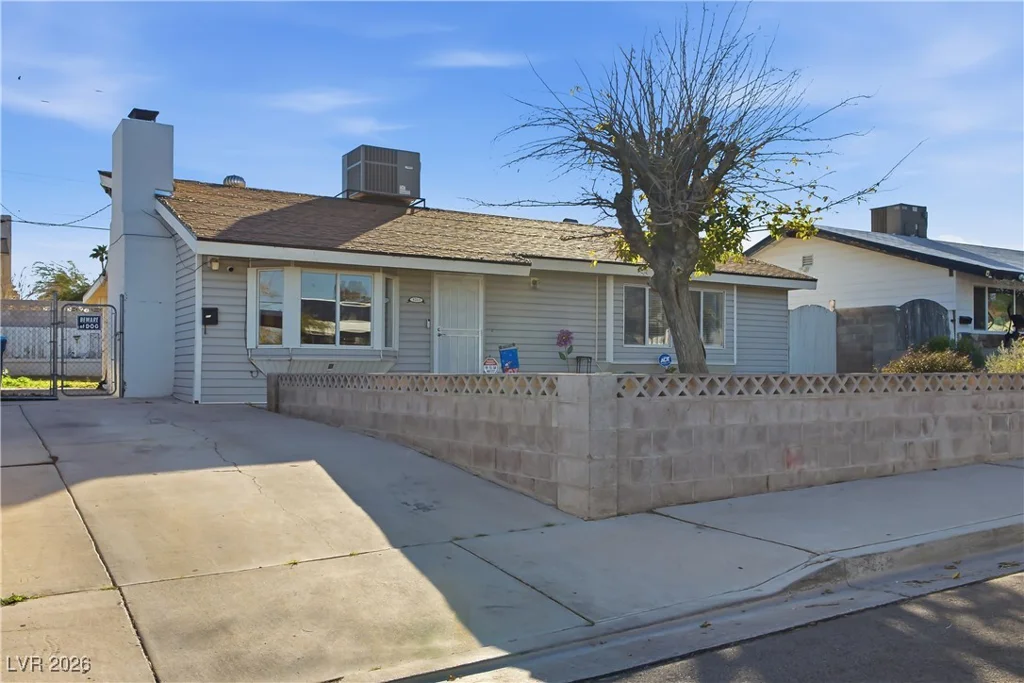5213 Sugarfoot, Las Vegas, NV 89107