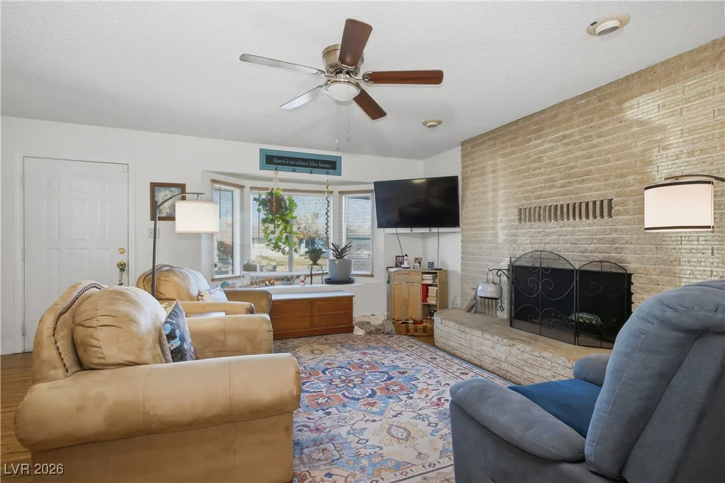 5213 Sugarfoot, Las Vegas, NV 89107