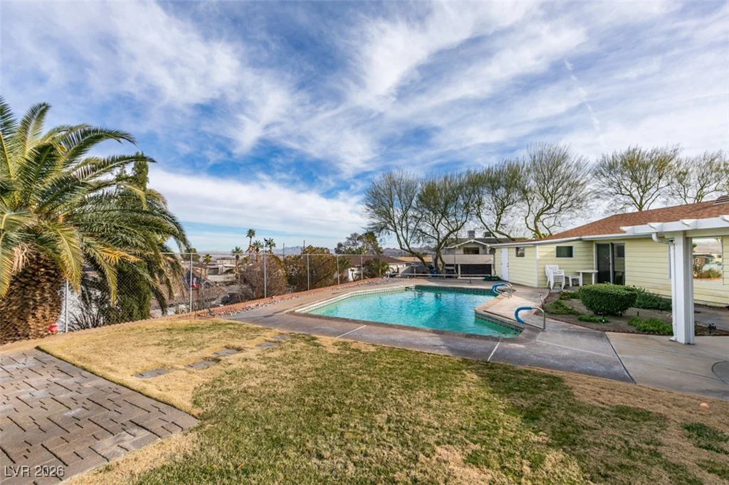 601 Calcutta, Henderson, NV 89015