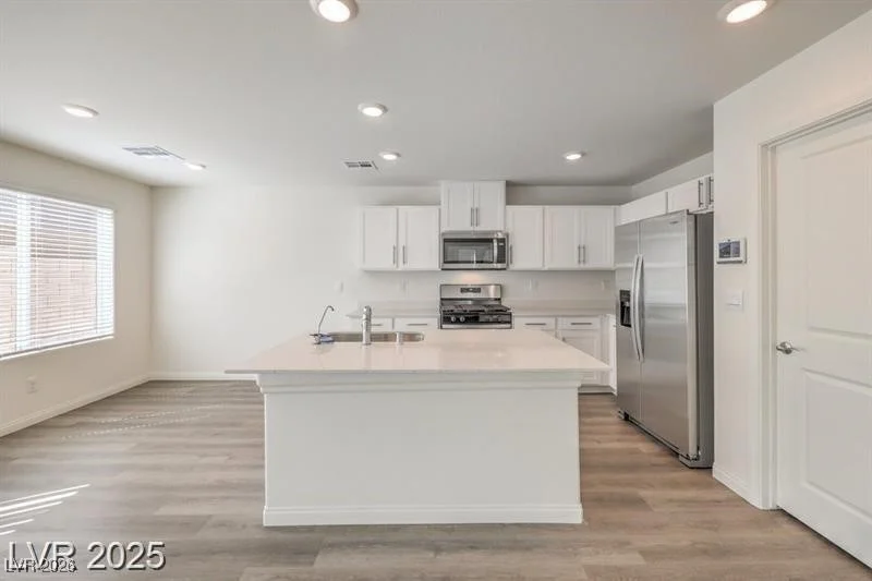 7524 Sierra River, North Las Vegas, NV 89084