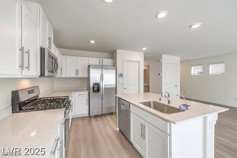 7524 Sierra River, North Las Vegas, NV 89084