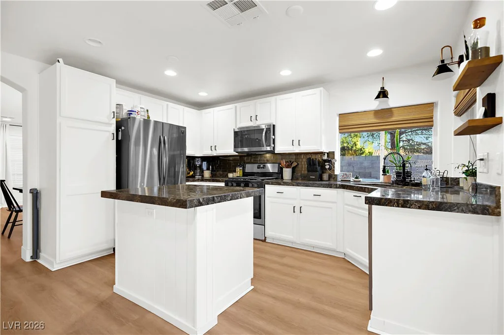 999 Blue Lantern, Henderson, NV 89015