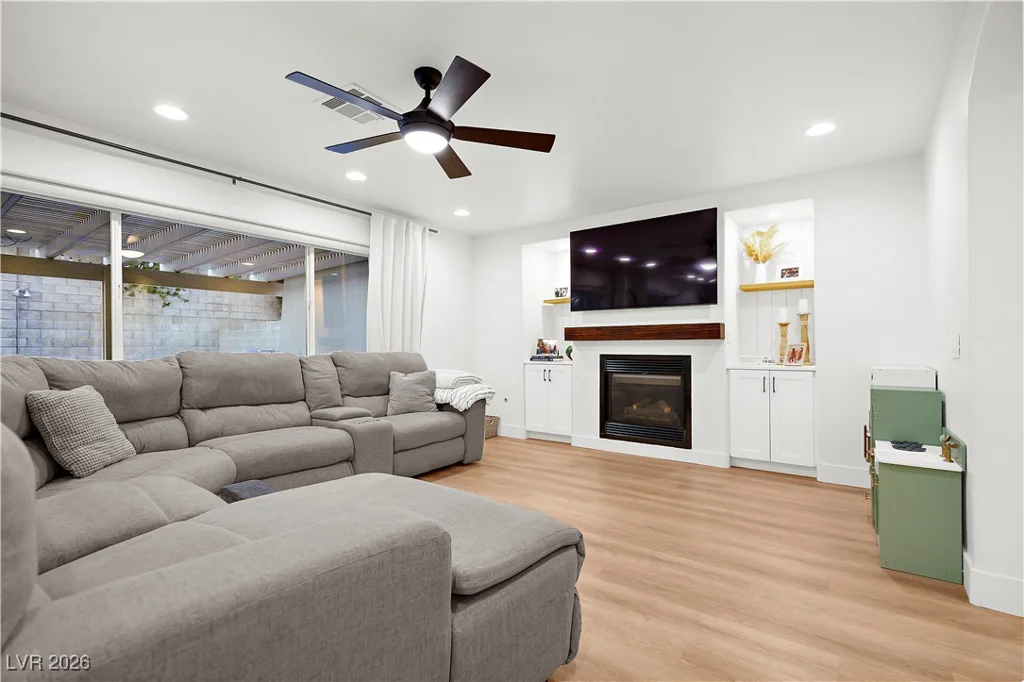 999 Blue Lantern, Henderson, NV 89015