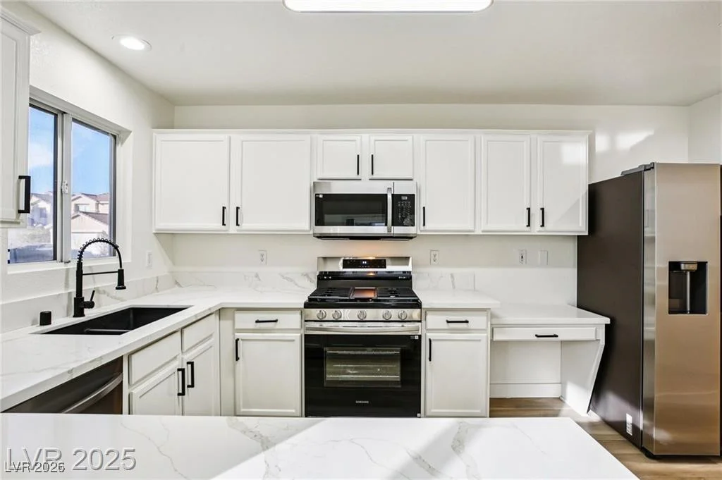 6027 Riflecrest, Las Vegas, NV 89156