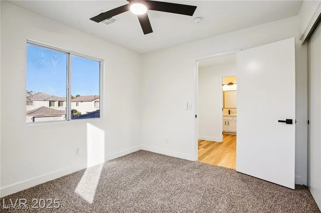 6027 Riflecrest, Las Vegas, NV 89156