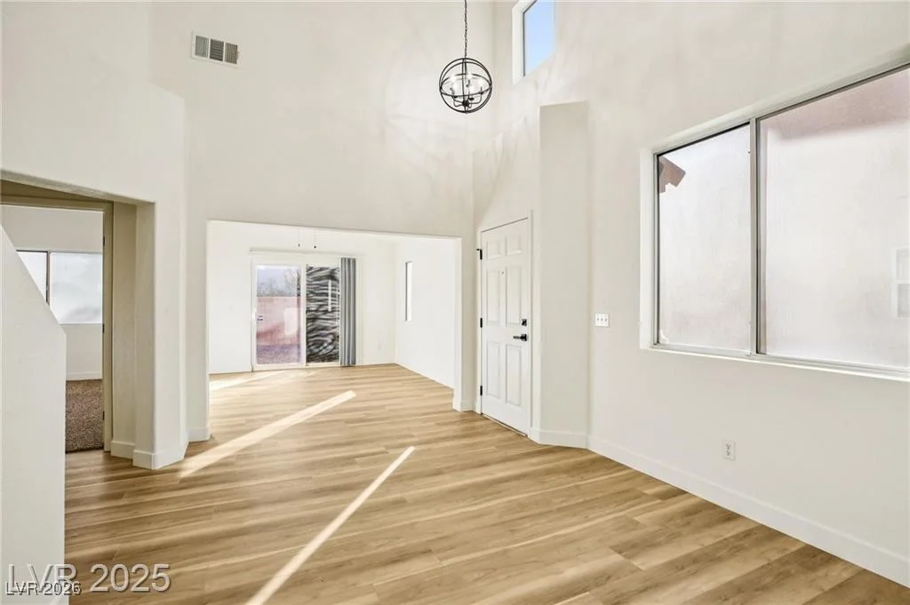 6027 Riflecrest, Las Vegas, NV 89156