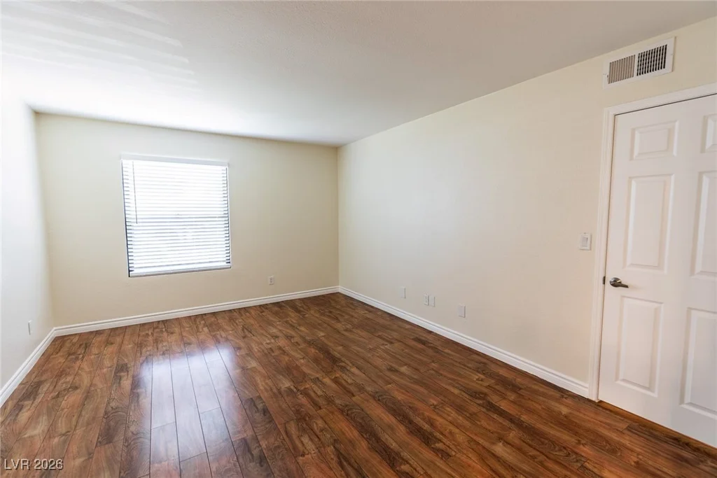 2451 Rainbow, Las Vegas, NV 89108