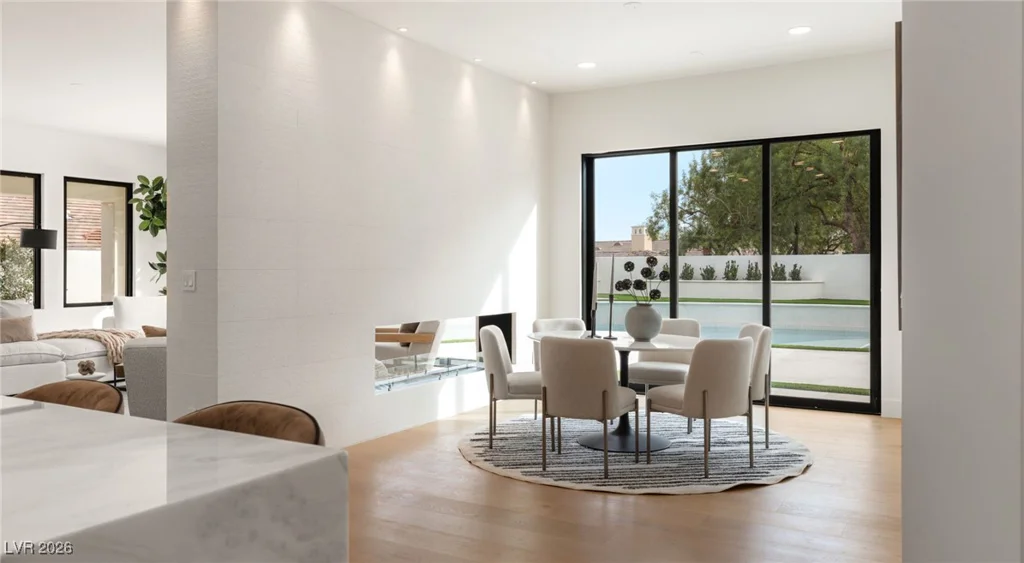 204 Luxaire, Las Vegas, NV 89144