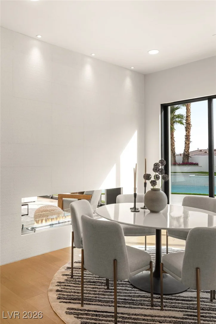 204 Luxaire, Las Vegas, NV 89144