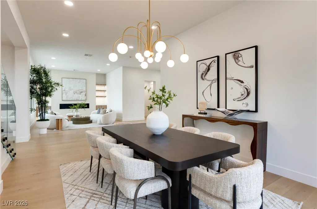 204 Luxaire, Las Vegas, NV 89144