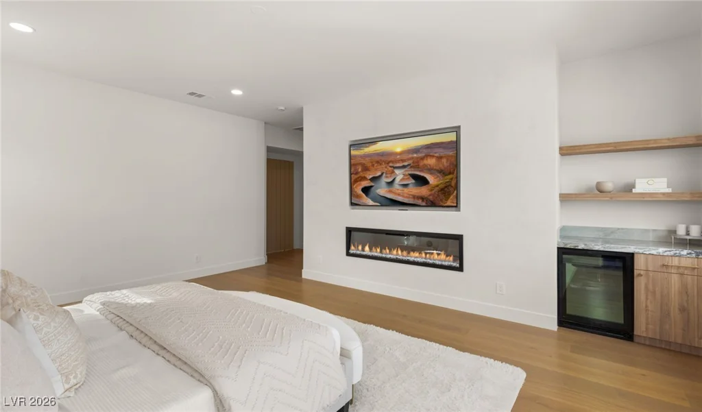 204 Luxaire, Las Vegas, NV 89144