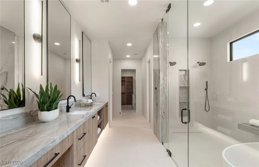 204 Luxaire, Las Vegas, NV 89144