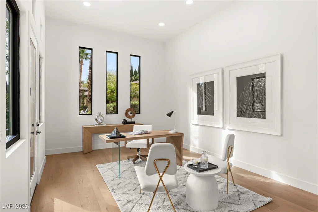 204 Luxaire, Las Vegas, NV 89144