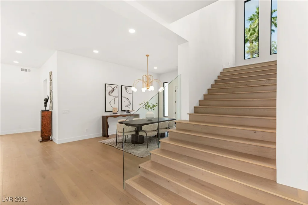 204 Luxaire, Las Vegas, NV 89144