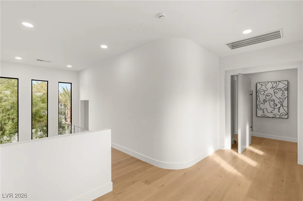 204 Luxaire, Las Vegas, NV 89144
