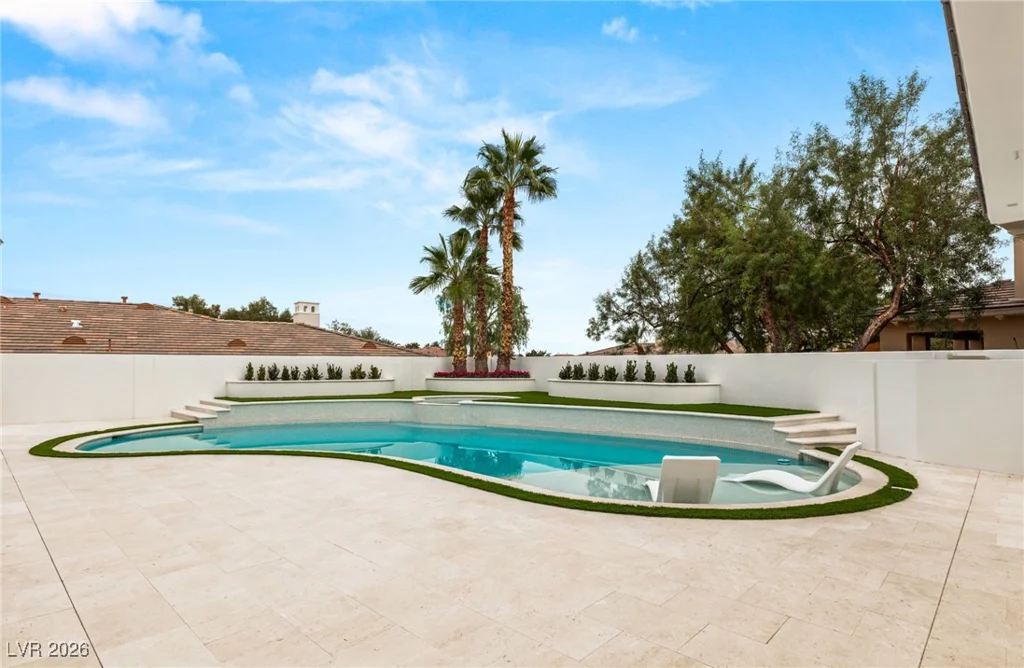204 Luxaire, Las Vegas, NV 89144