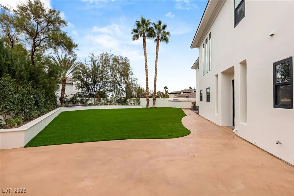 204 Luxaire, Las Vegas, NV 89144