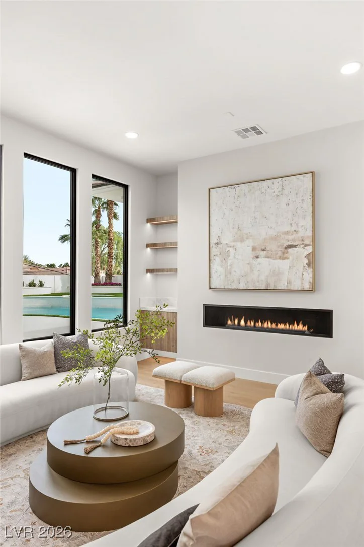 204 Luxaire, Las Vegas, NV 89144