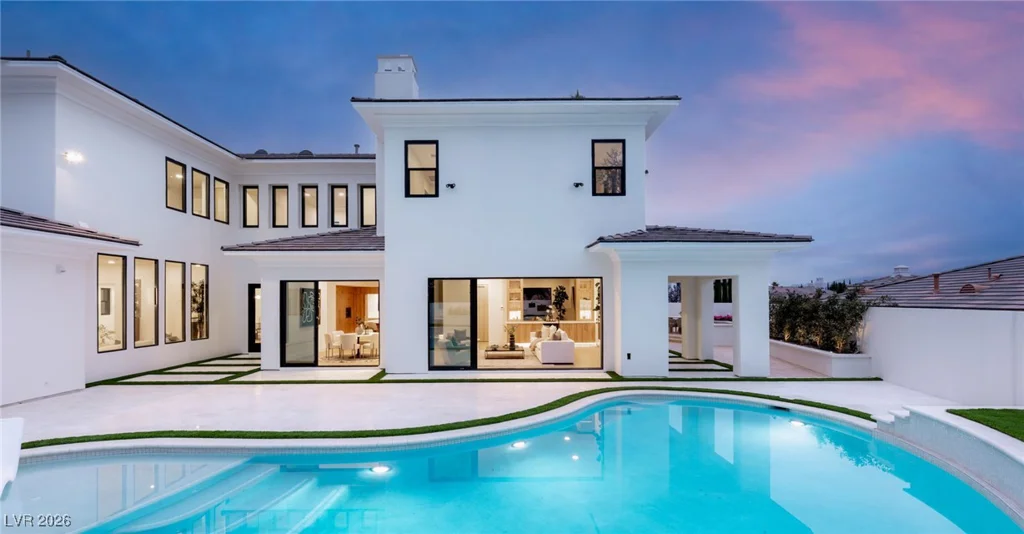 204 Luxaire, Las Vegas, NV 89144