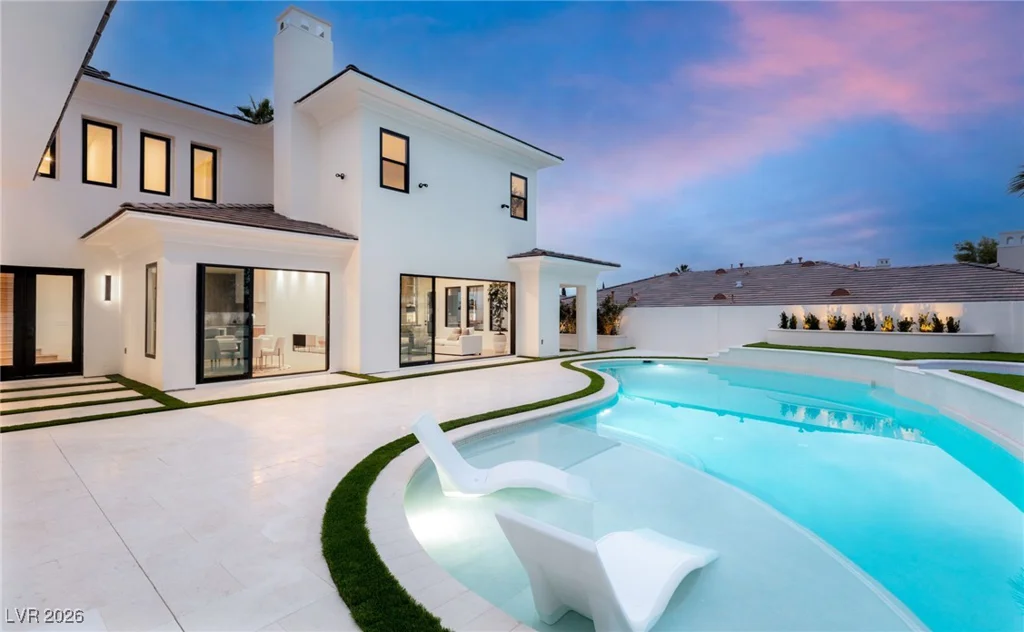 204 Luxaire, Las Vegas, NV 89144