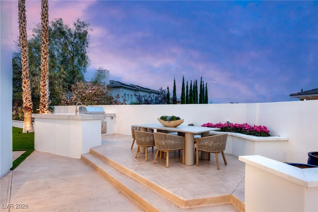 204 Luxaire, Las Vegas, NV 89144
