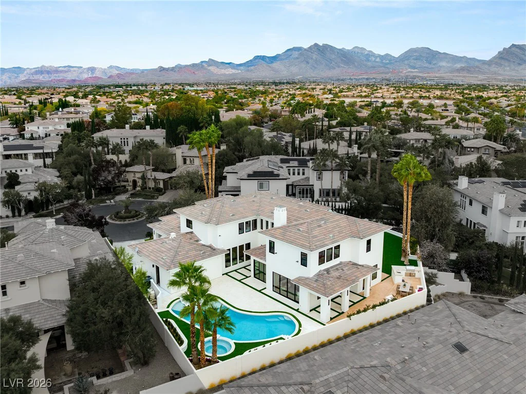 204 Luxaire, Las Vegas, NV 89144