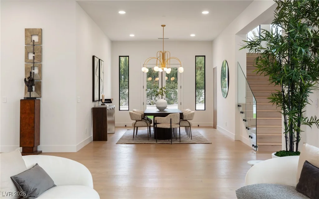 204 Luxaire, Las Vegas, NV 89144